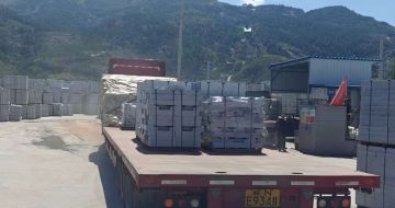 鞍山 芝麻白仿形路沿石，直形路沿石