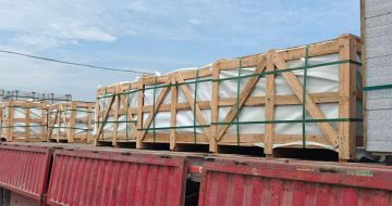 鞍山 芝麻白花岗岩地铺石出口专车-泰国游