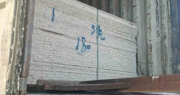 鞍山 芝麻白花岗岩石材3.0公分光面毛板装柜出货