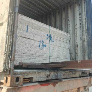 鞍山 芝麻白花岗岩石材3.0公分光面毛板装柜出货