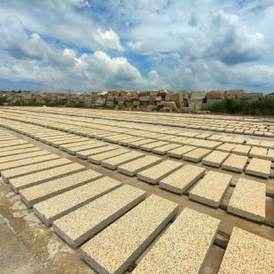 鞍山 黄金麻荔枝面花岗岩石材地铺石防护中