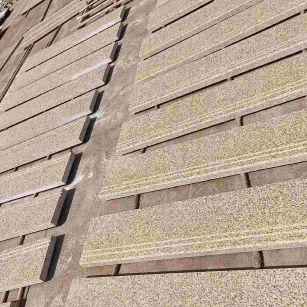 鞍山 黄金麻花岗岩光面楼梯踏步