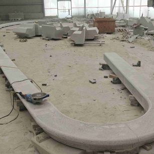 鞍山 芝麻白花岗岩弧形花坛石，坐凳石