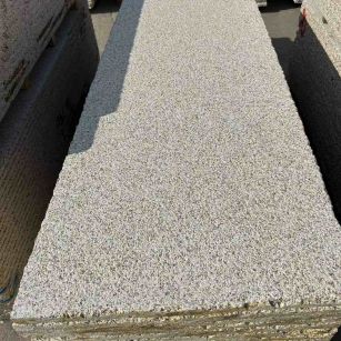 鞍山 黄金麻花岗岩荔枝面毛板，半成品