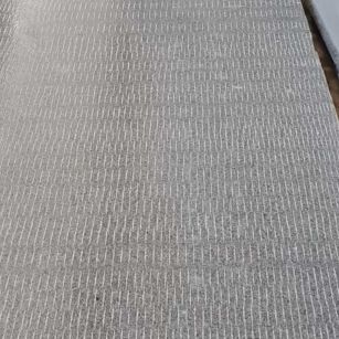 鞍山 芝麻灰花岗岩斧剁面，刀斩面