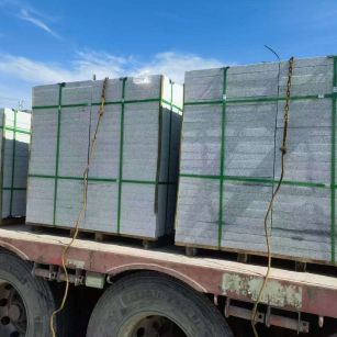 鞍山 芝麻白花岗岩地铺石装车日常