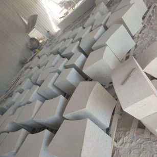 鞍山 白麻花岗岩异形坐凳