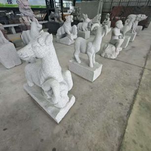鞍山 芝麻白花岗岩造型立体雕刻——十二生肖