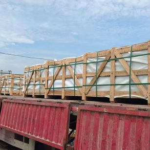 鞍山 芝麻白花岗岩地铺石出口专车-泰国游