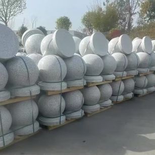 鞍山 白麻花岗岩石材圆球，石球，挡车球，隔离球，景观石球，风水球等