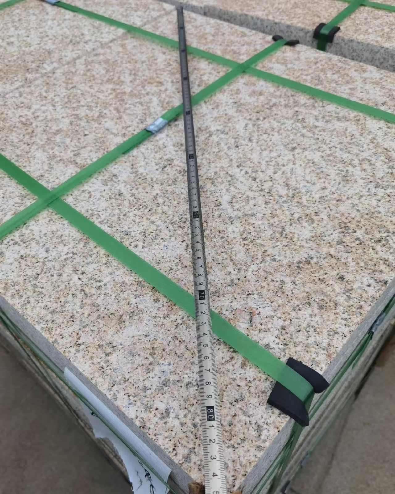 鞍山 黄金麻火烧面地铺石