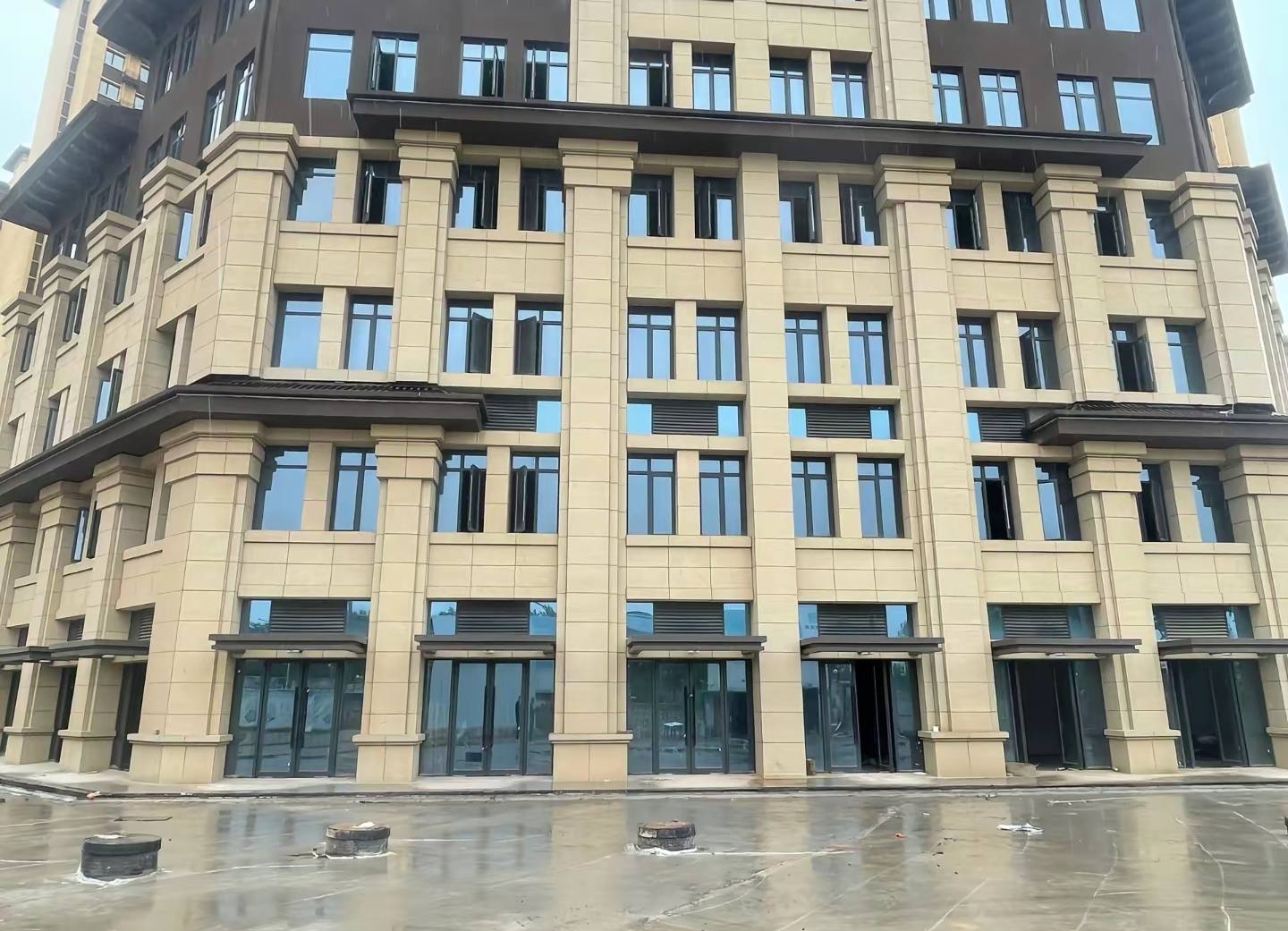 鞍山 黄金麻花岗岩荔枝面小区外墙干挂