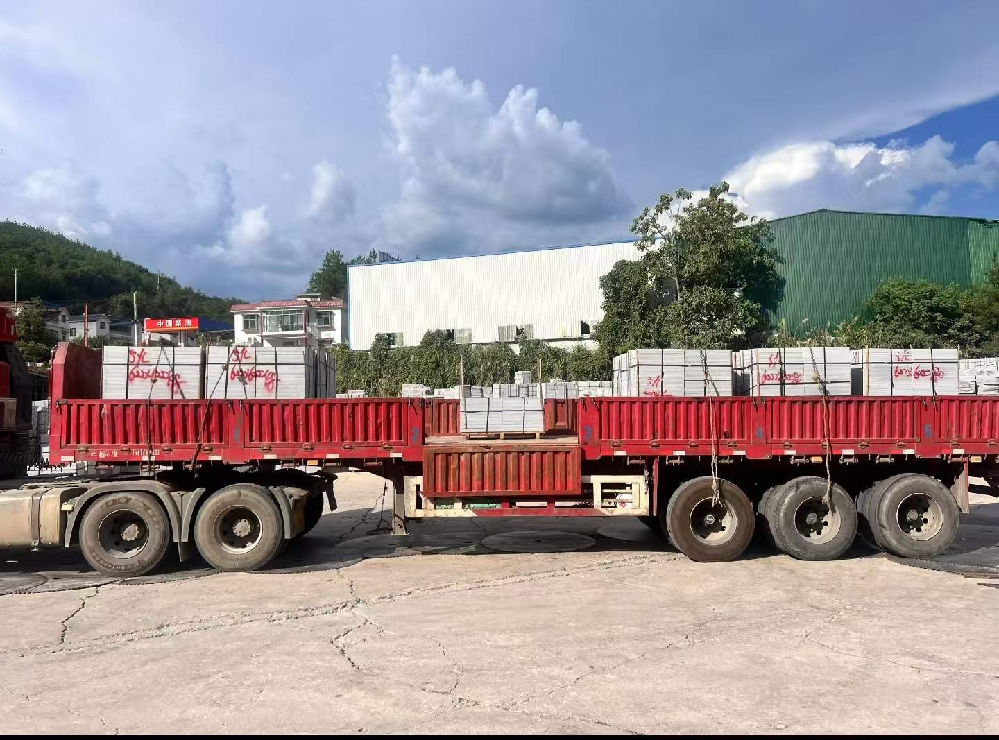 鞍山 芝麻灰花岗岩地铺石出货日常