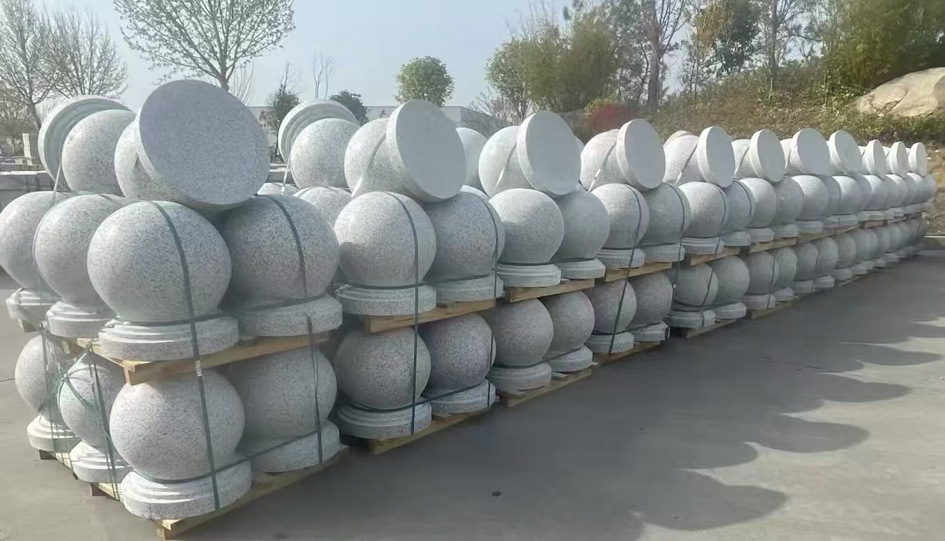 鞍山 白麻花岗岩石材圆球，石球，挡车球，隔离球，景观石球，风水球等