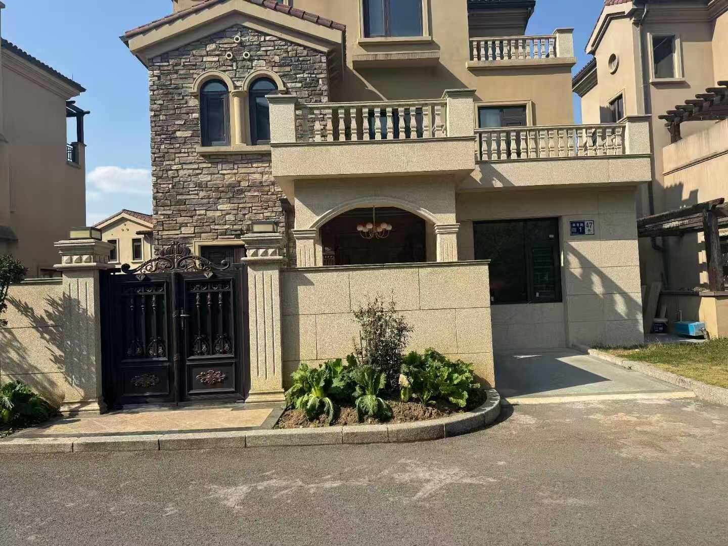 鞍山黄金麻别墅案例展示