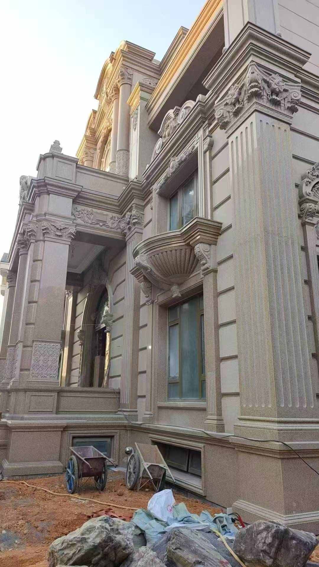 鞍山 黄金麻花岗岩光面别墅外墙干挂施工完成