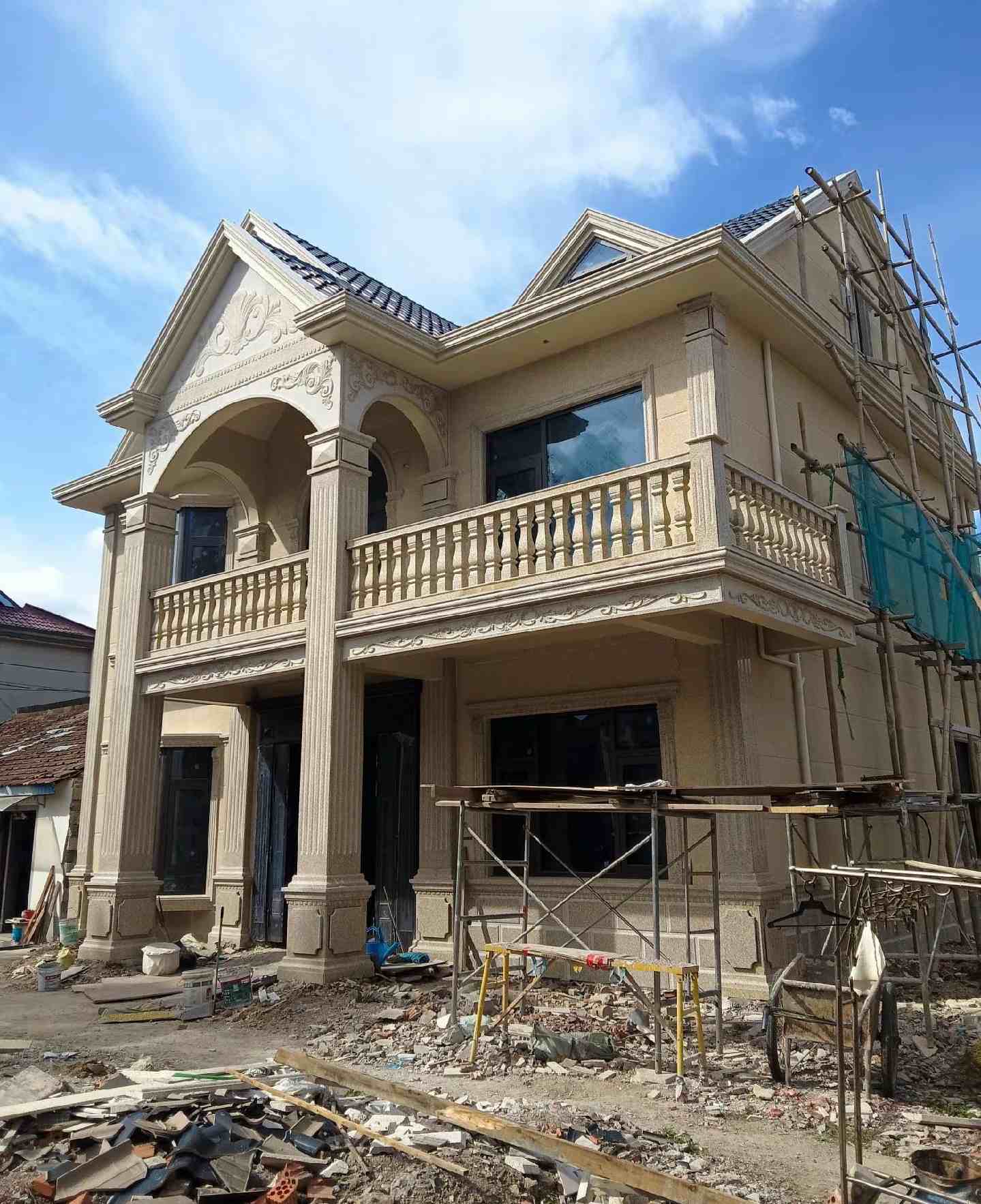 鞍山 黄金麻花岗岩石材私人别墅雕花门楼柱阳台栏杆