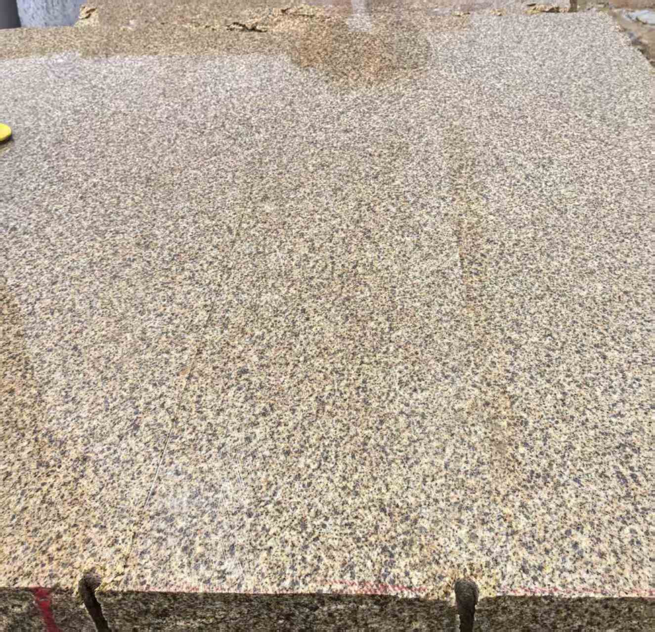 鞍山 黄金麻花岗岩石材方料