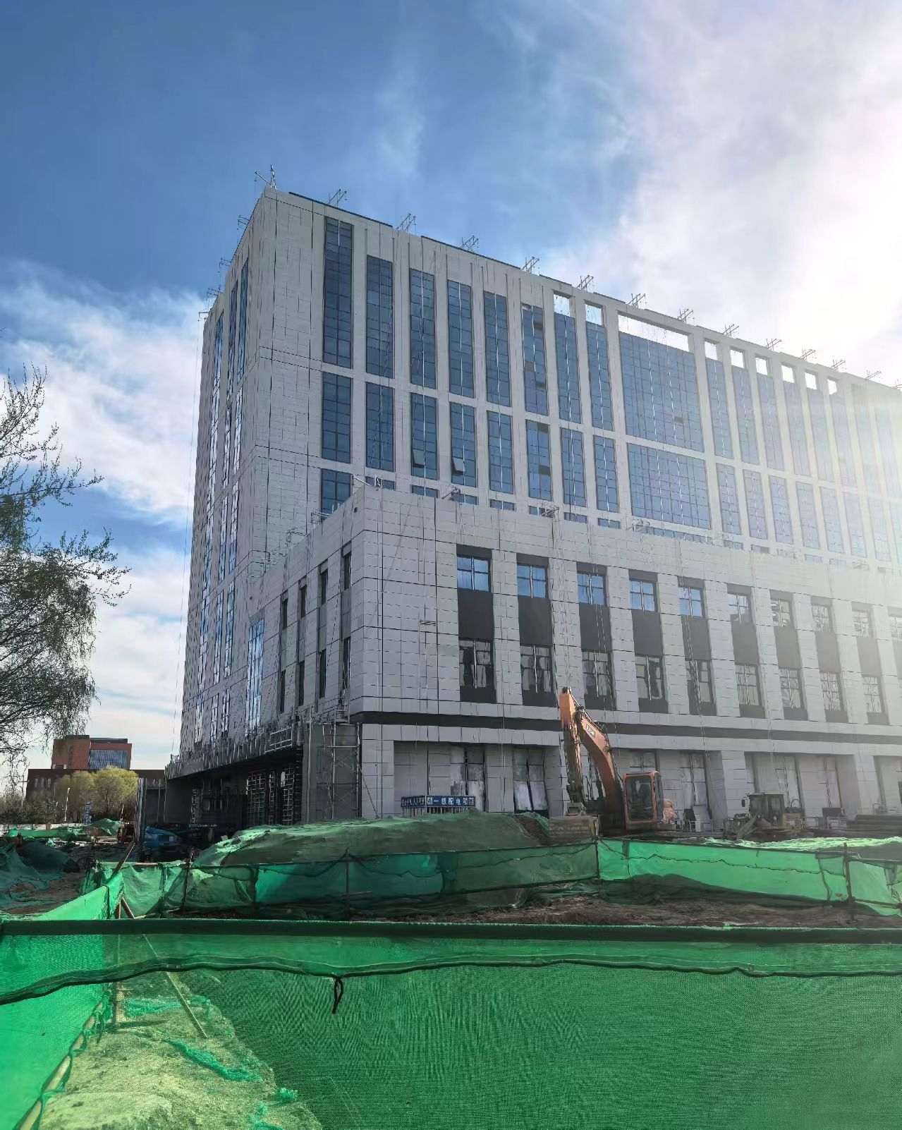 鞍山 白麻花岗岩石材外墙干挂