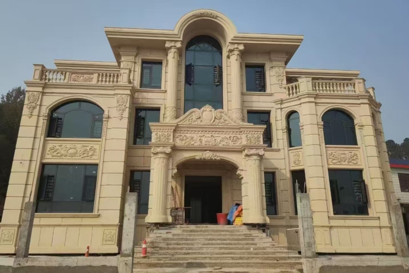 鞍山 黄金麻花岗岩别墅外墙干挂