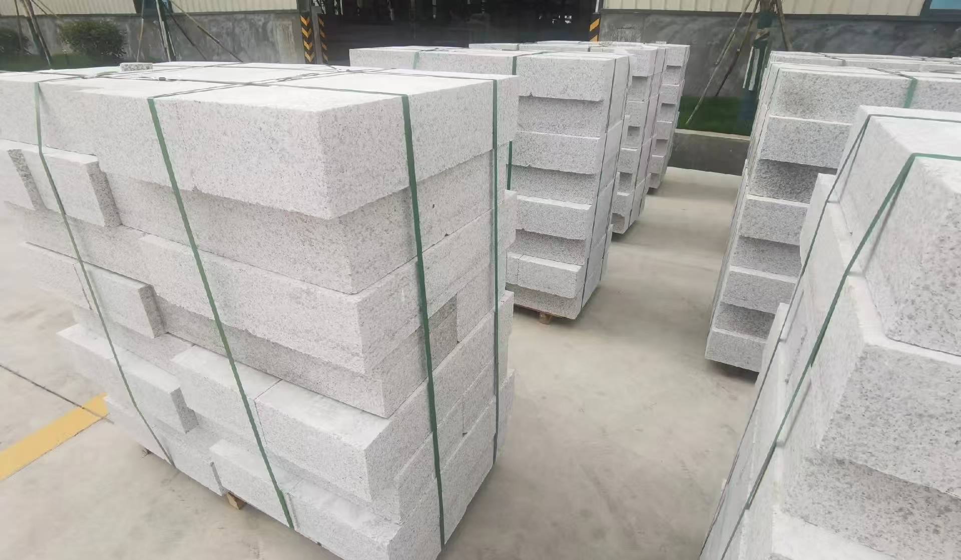 鞍山 白麻花岗岩路沿石，立缘石，平缘石，路牙石，道牙石，马路牙子等